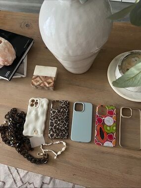 iPhone 13 Pro Max Case’s & accessories/ BUNDLE OF 10 FOR $100🛍️